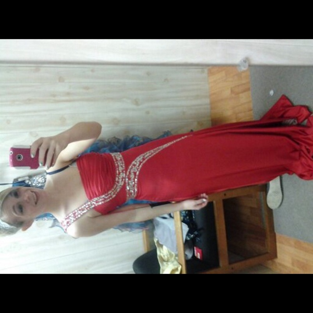 Prom Dress - Picture 2 of 4
